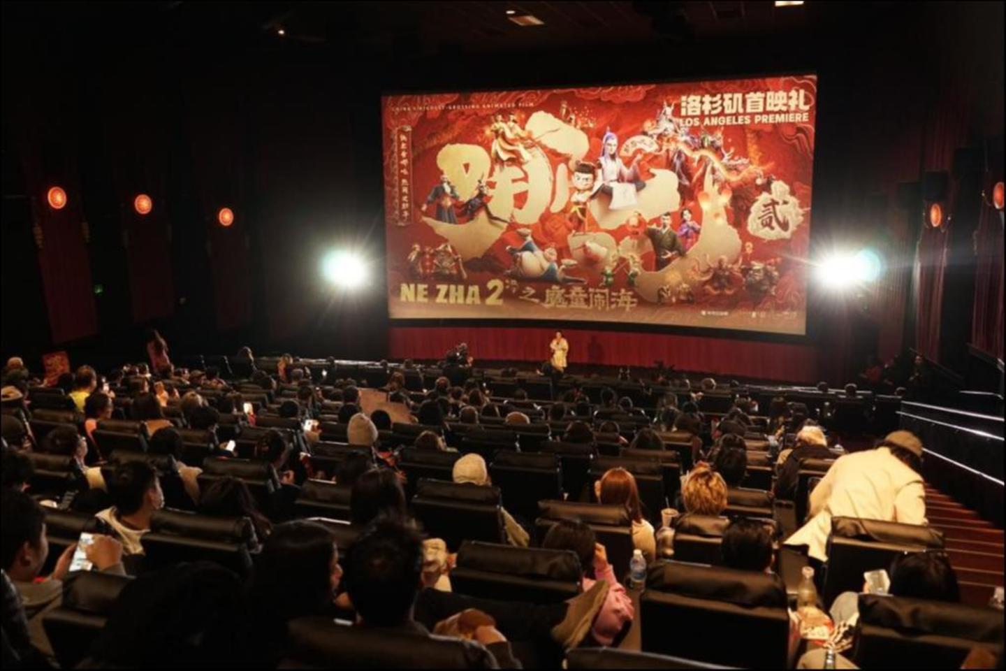 2月8日,《哪吒之魔童闹海》美国洛杉矶首映礼,图片来自新华社