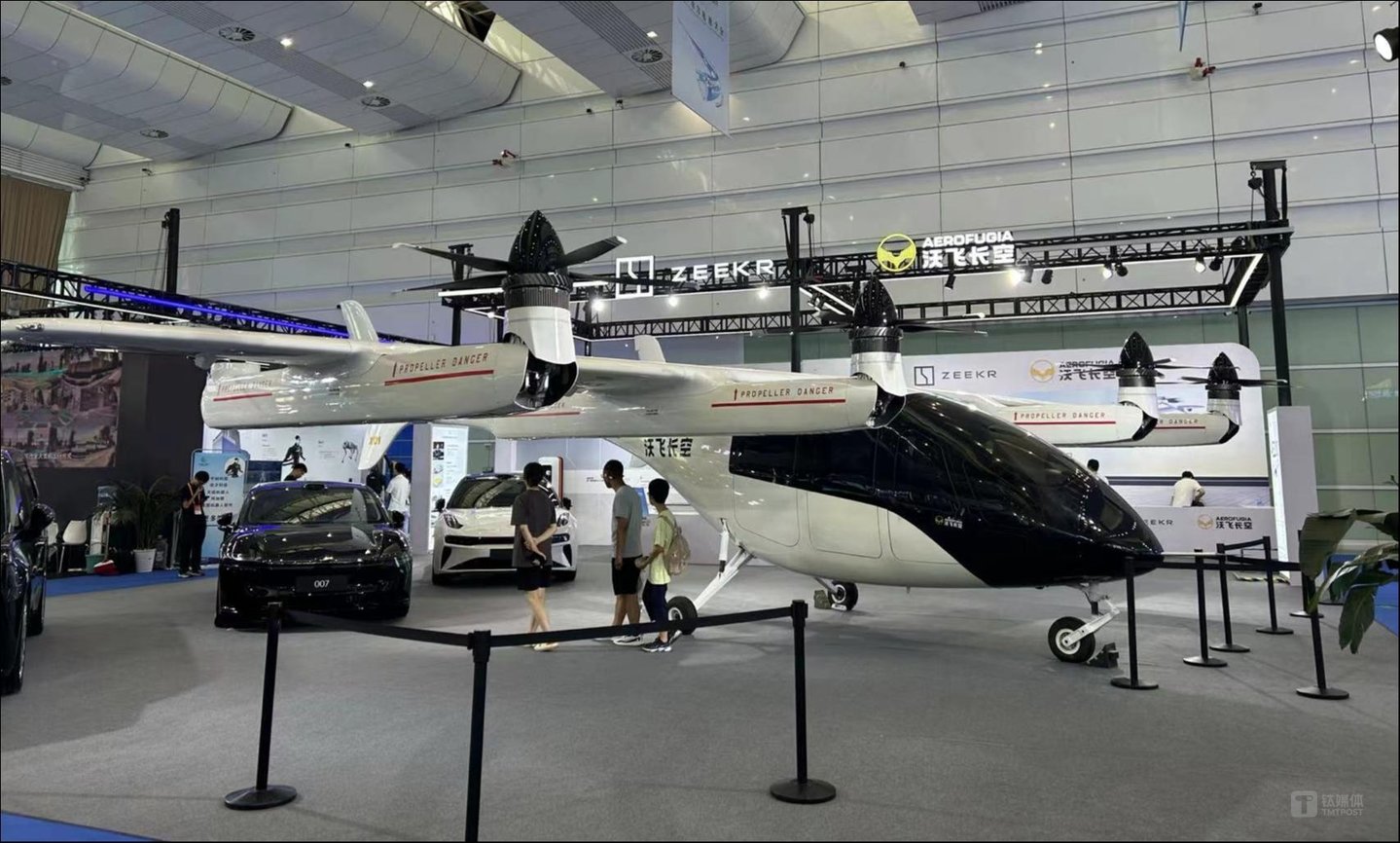 （沃飞长空展出的eVTOL，来源：钛媒体APP拍摄）