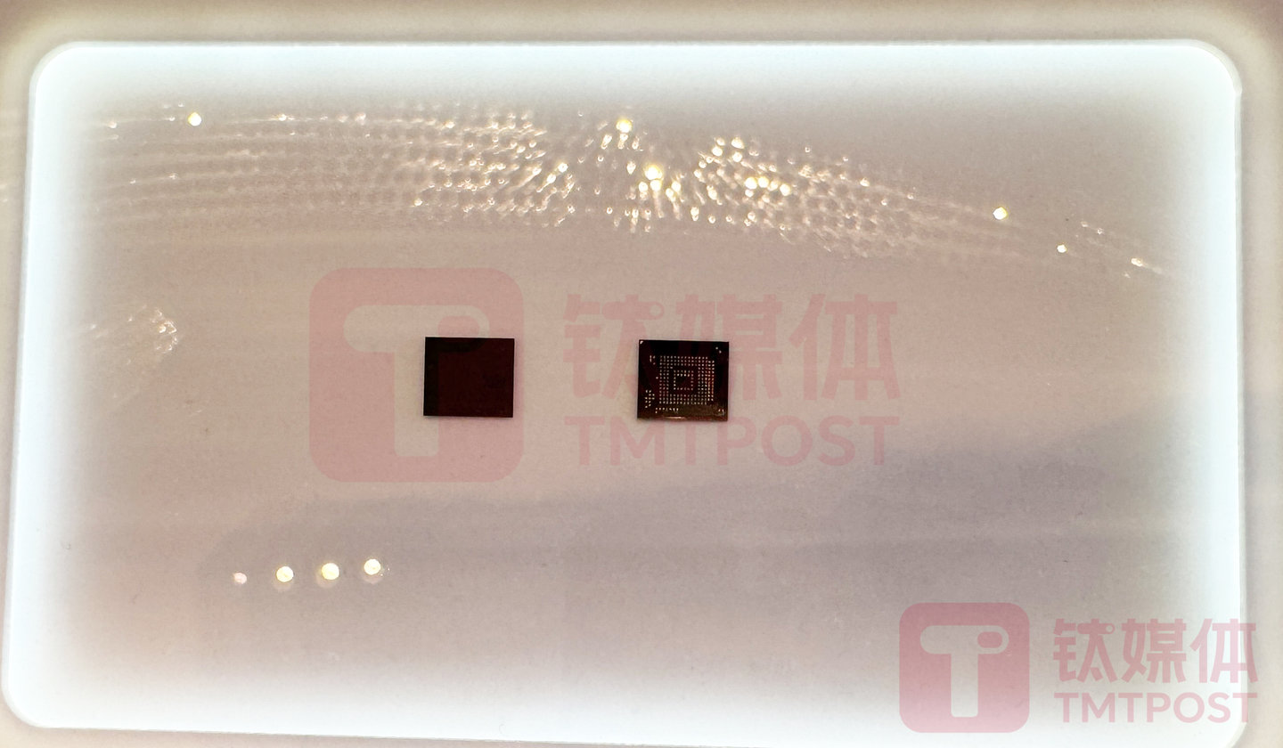 被列入美商务部实体清单的长江存储UC260芯片展示（图片来源：钛媒体AGI编辑林志佳拍摄）