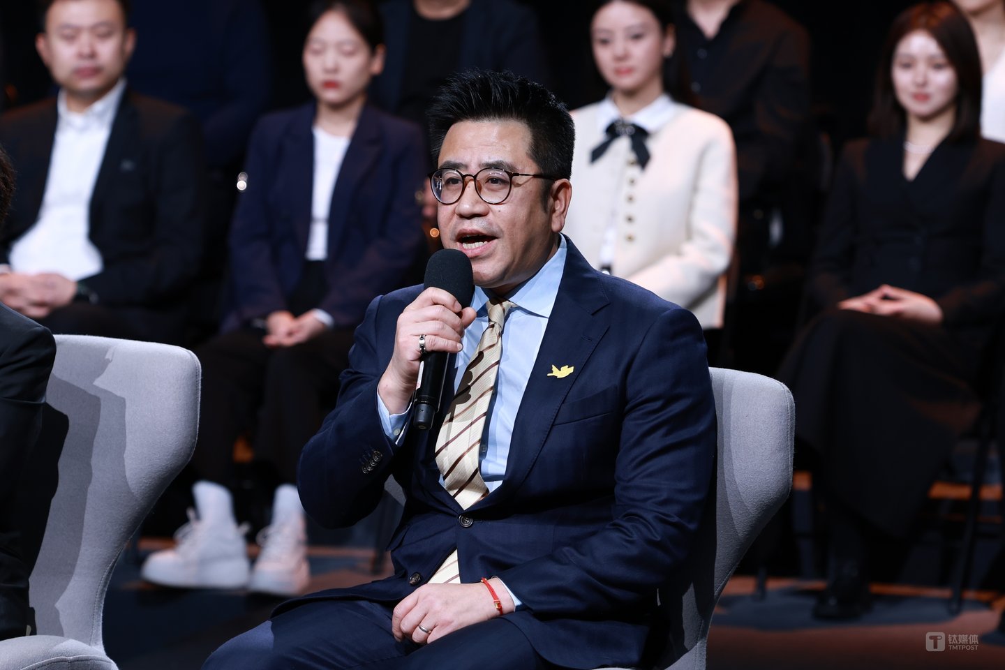 《财经》杂志副主编朱弢