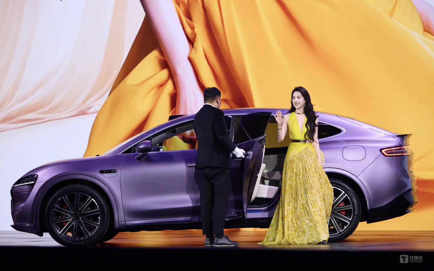 刘亦菲出席智界品牌之夜